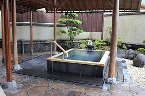 Aura Tachibana