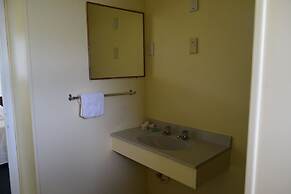 Kiikii Inn & Suites