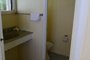 Kiikii Inn & Suites