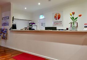 Crossroads Ecomotel