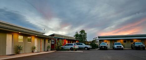 Crossroads Ecomotel