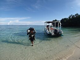 Amun Ini Beach Resort & Spa