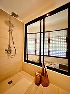 Amun Ini Beach Resort & Spa