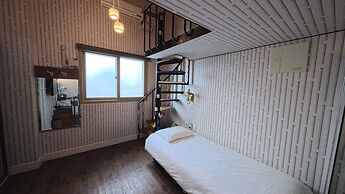 Friendly DH Naissance Hotel by Mindrum Group