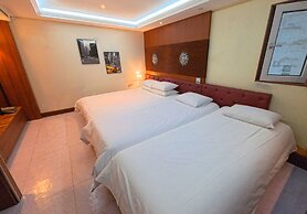 Friendly DH Naissance Hotel by Mindrum Group