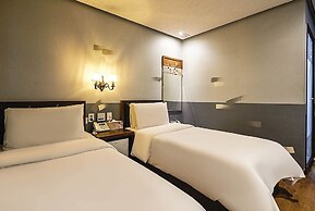 Friendly DH Naissance Hotel by Mindrum Group