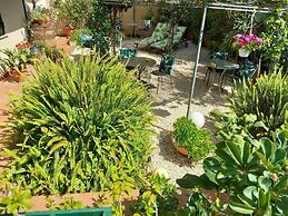 B&B Rosangela