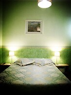 Holiday Sunny Roma B&B