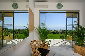 Hermes Sea View