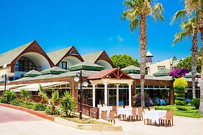 Oz Hotels İncekum Beach Resort
