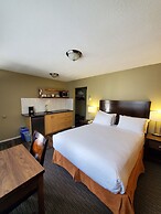 Alpine Inn & Suites