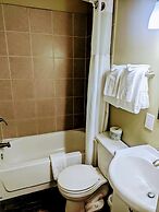 Alpine Inn & Suites