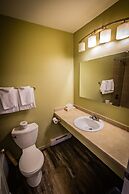 Alpine Inn & Suites