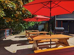 Alpine Inn & Suites