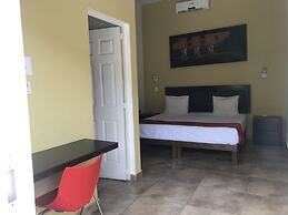 Hotel Montroi City