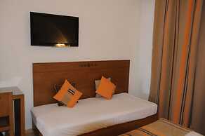 Hotel Menara