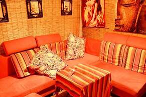 Leo Hostel