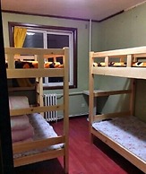 Leo Hostel
