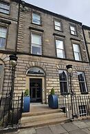 28 York Place