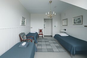 Senate Hotel