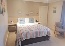 The Lodge Hotel