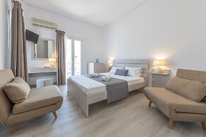 Paraskevas Beach Hotel