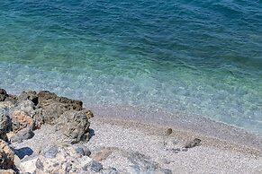 Paraskevas Beach Hotel