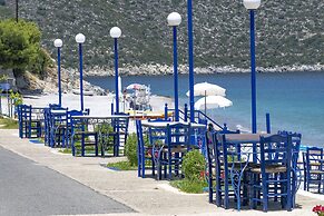 Paraskevas Beach Hotel