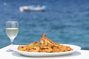 Paraskevas Beach Hotel