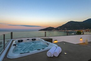 Paraskevas Beach Hotel