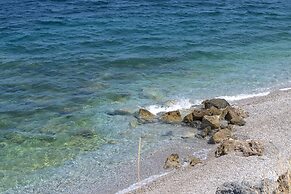 Paraskevas Beach Hotel