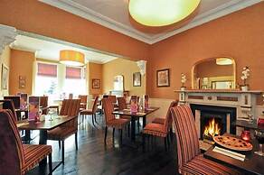 Maples House Hotel