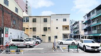 Delton Hotel