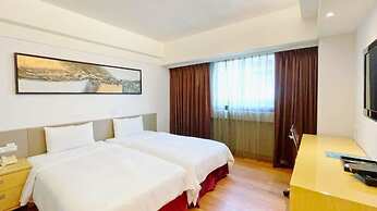 Delton Hotel