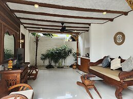 The Calmtree Bungalows