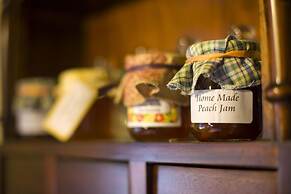 Ta' Bertu Host Family Bed & Breakfast