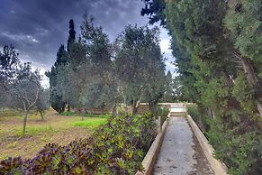 Ta' Bertu Host Family Bed & Breakfast