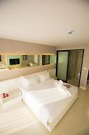 Serenotel Pattaya Beach Front
