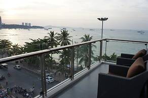 Serenotel Pattaya Beach Front
