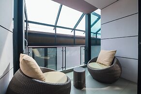 Serenotel Pattaya Beach Front