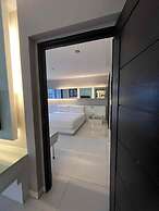 Serenotel Pattaya Beach Front