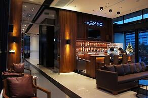 Serenotel Pattaya Beach Front