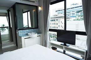 Serenotel Pattaya Beach Front