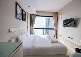 Serenotel Pattaya Beach Front