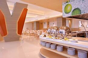 HARRIS Hotel & Conventions Bekasi