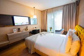 Dosso Dossi Hotels & Spa Downtown