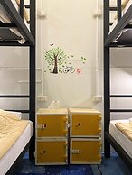 Gotum Hostel 2 at Thalang Road