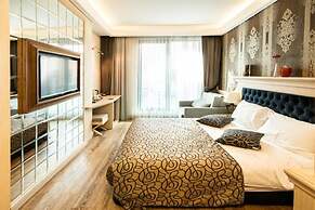 The Conforium Hotel