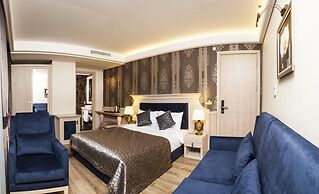 The Conforium Hotel