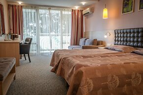 Hotel Sandy Beach
